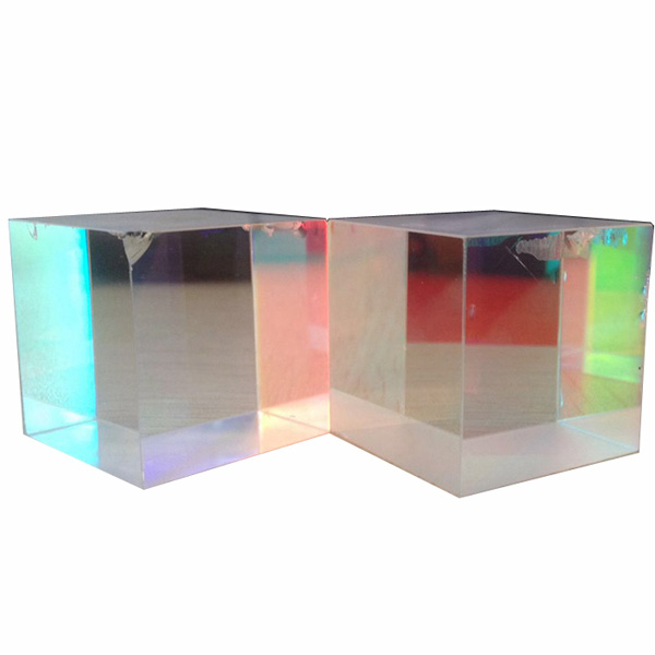 2Pcs 2.2x2.2x2.2cm Optical Glass Educational Prism Cross Dichroic X-Cube Glass Prisms RGB Combiner Decoration Glass Splitter Prism