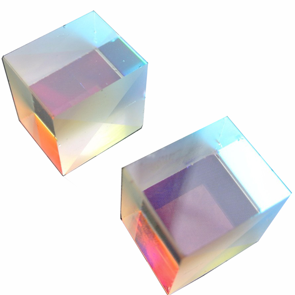 2Pcs 2.2x2.2x2.2cm Optical Glass Educational Prism Cross Dichroic X-Cube Glass Prisms RGB Combiner Decoration Glass Splitter Prism