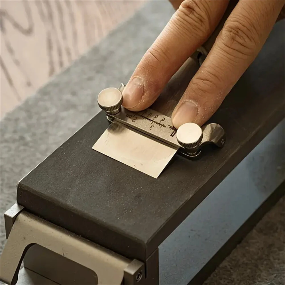 Nattools Chisel Honing Guide - Fixed Angle Sharpening Jig & Tool Holder for Leather Knife Grinding - Image 2