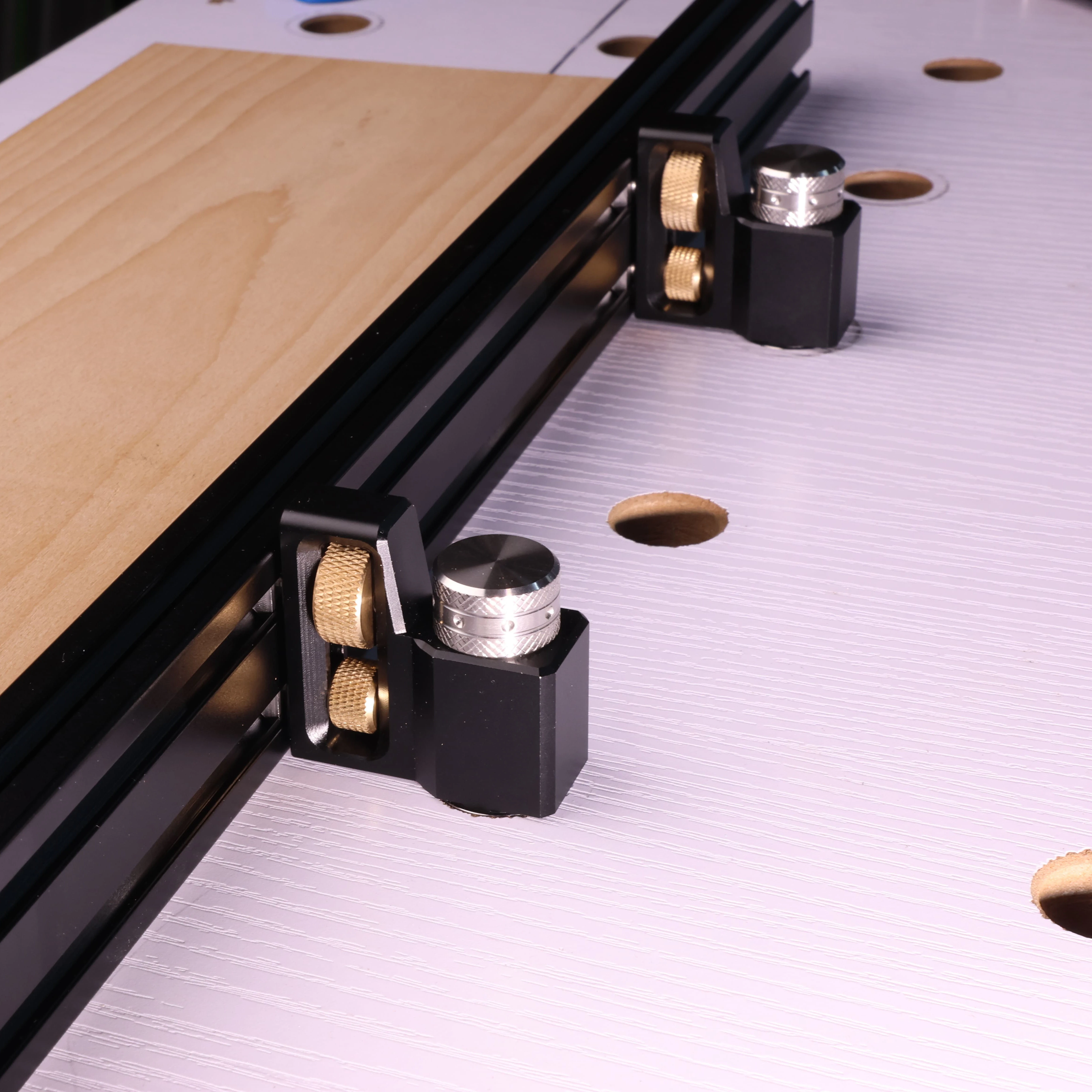HONGDUI Fence For HD30-WL02 | MFT System Bench Dog | Router Table Plate - Image 4