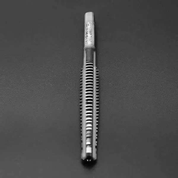 TR8x2 HSS 6542 Trapezoidal Tap Metric Ladder Screw Machine - Image 5