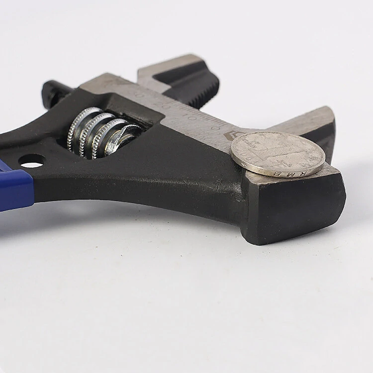 4-in-1 12 Adjustable Pipe Wrench - Universal Grip Tool Kit | Hardware - Image 3