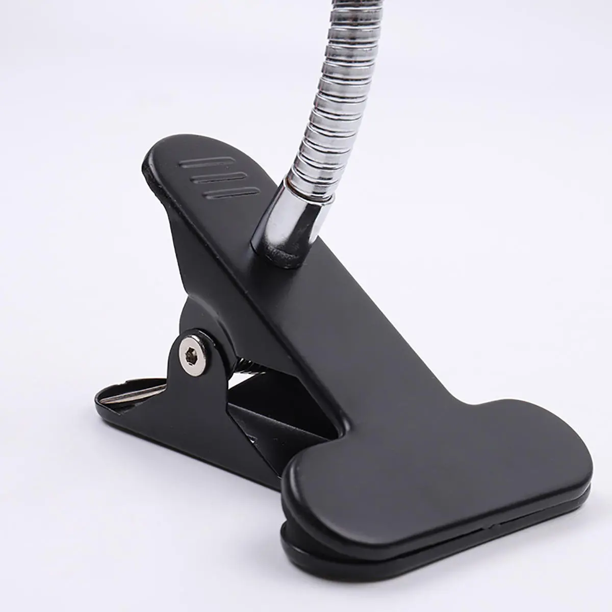 Large LED Desk Magnifier with Clamp & 360° Rotating Hose - Magnifying Glass - Image 5