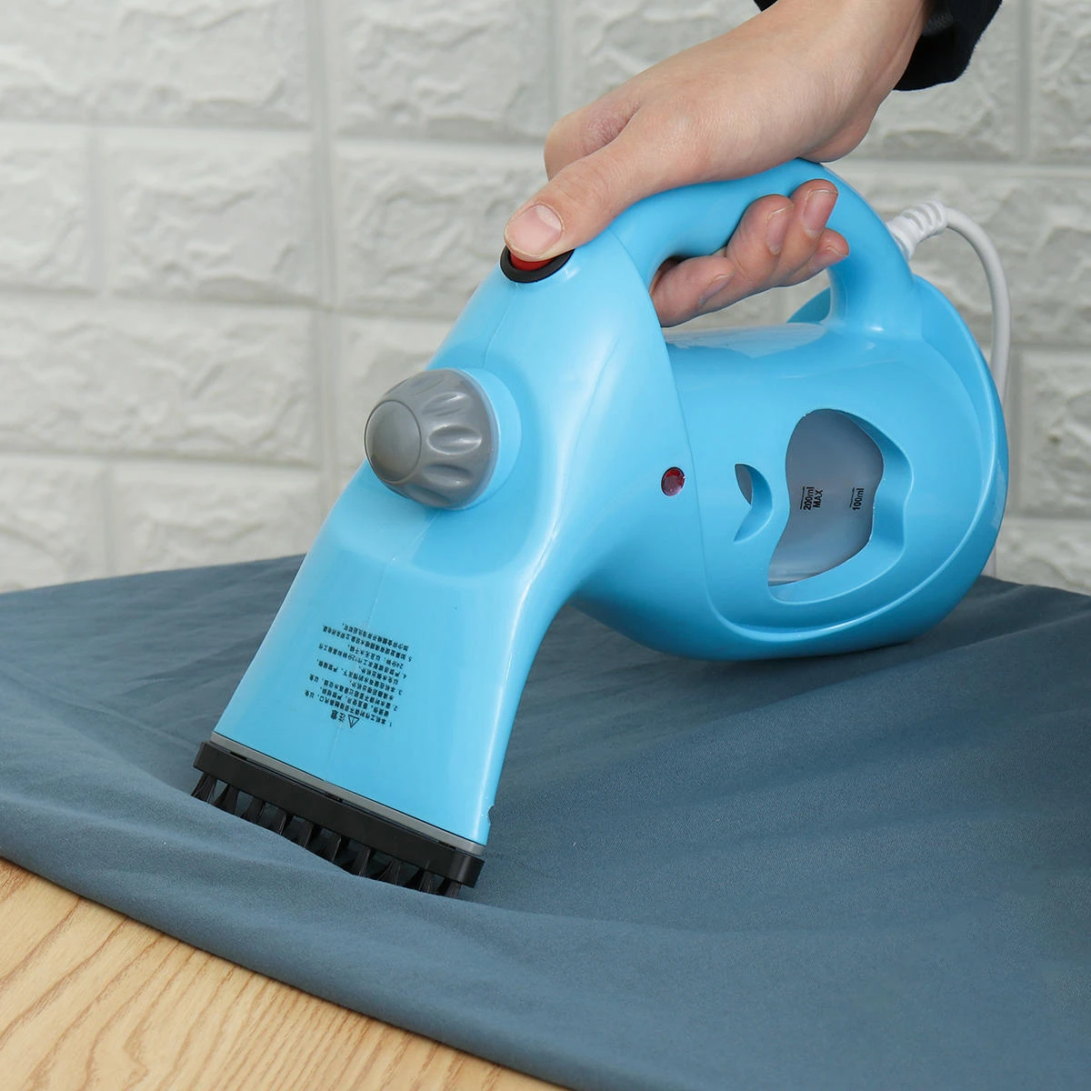 220V Portable Electric Steam Iron | 3-in-1 Handheld Clothes Steamer Brush 200ML - Image 2