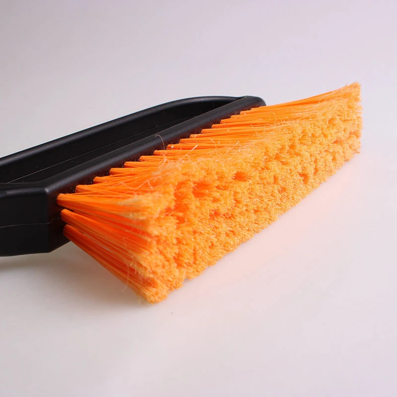 Snow Joe 102cm Retractable Snow Brush | Ice Scraper & Car Snow Shovel Tool - Image 4
