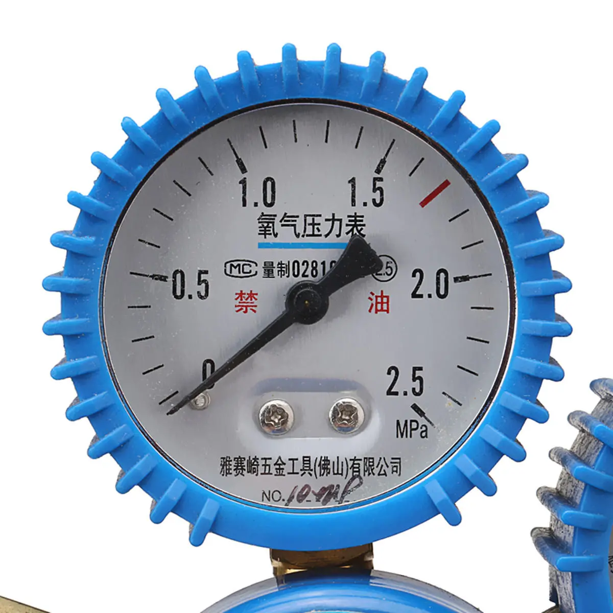 Dual Gauge Argon Regulator - Oxygen Reducer - Stainless Steel 5/8 BSP - Image 3