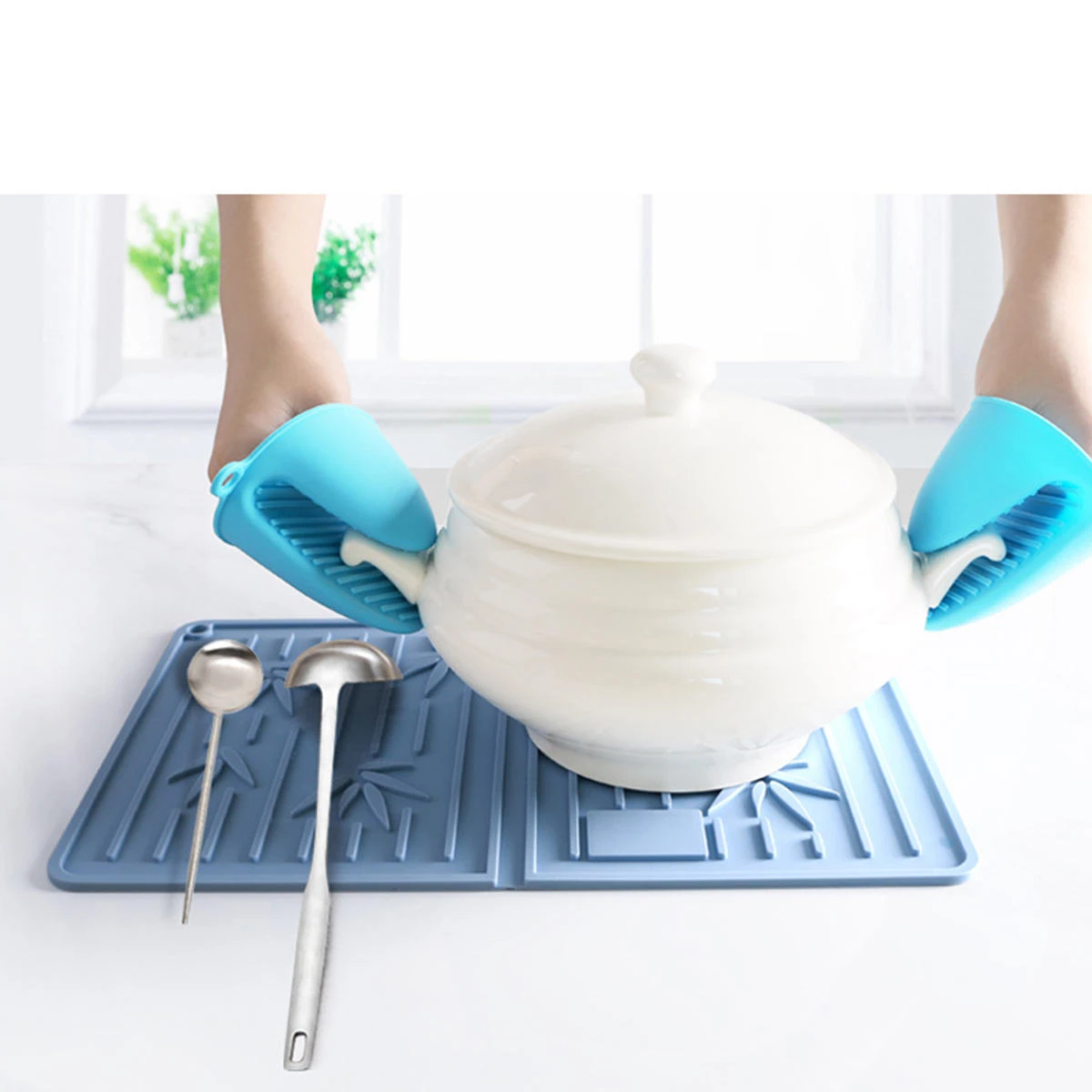 Premium Silicone Placemat - Heat Resistant Drying Mat | Dishwasher Safe Tableware Pad - Image 4