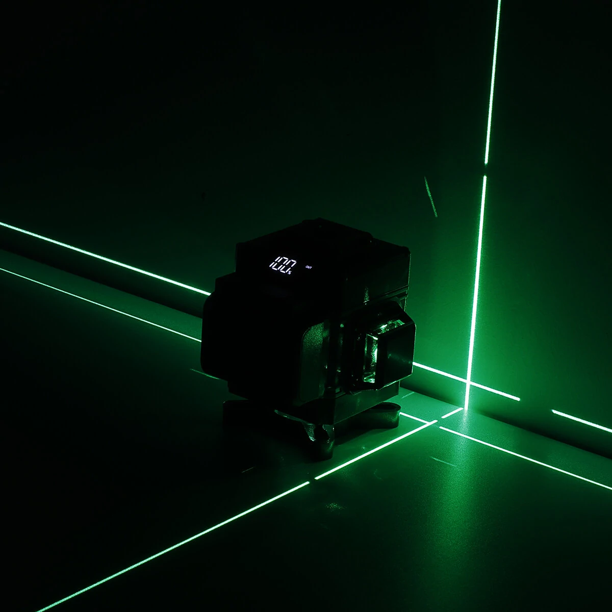 3D Green Laser Level | 12 Lines Self-Leveling | 360° Horizontal & Vertical Tool - Image 2