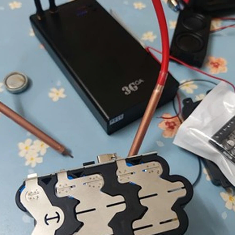 Portable Spot Welder - 6 Gears Adjustable Mini Welding Machine for 18650 Batteries - Image 4