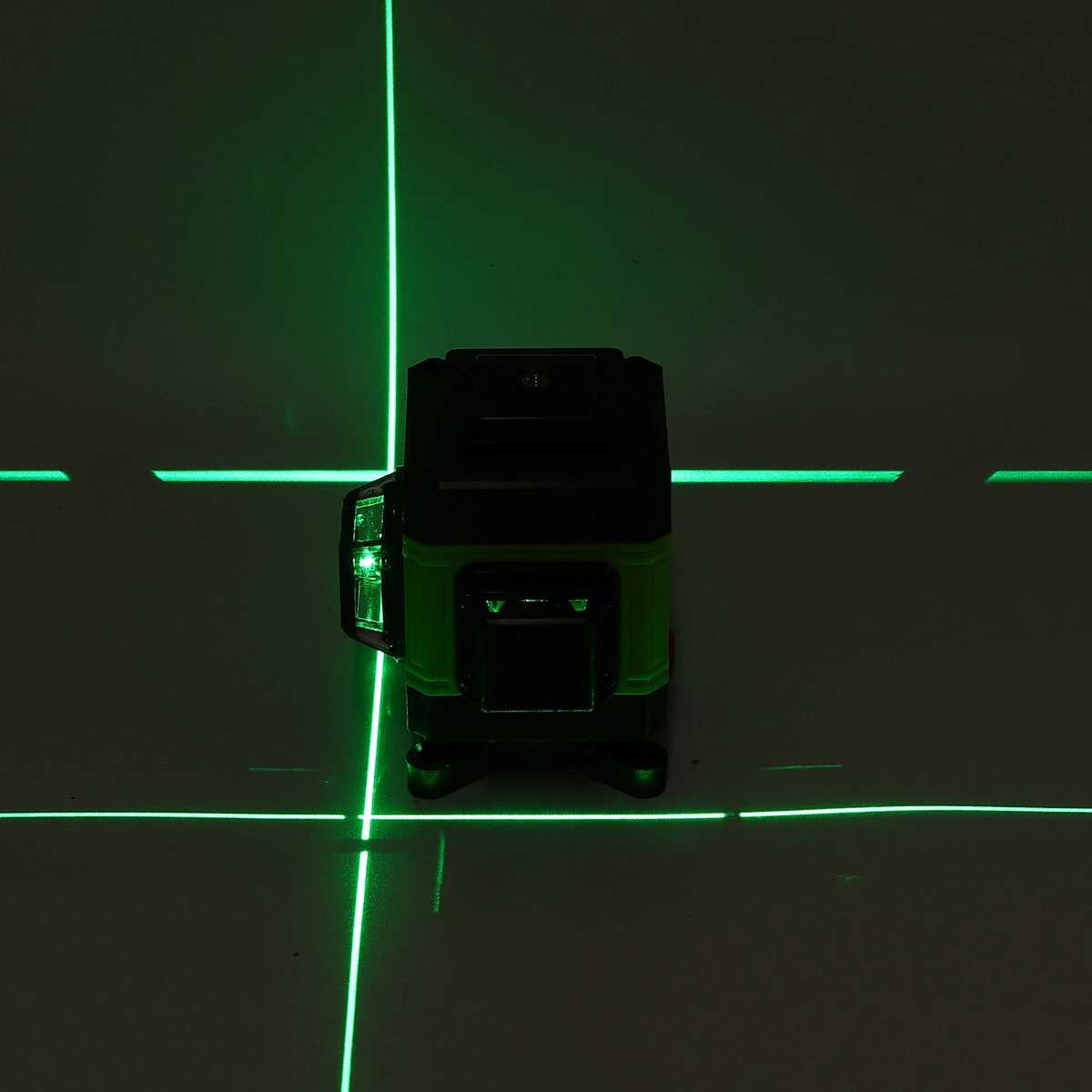 Green Light Laser Level - 12/16 Line Self-Leveling - 360° Rotary Measure Tool - Image 2