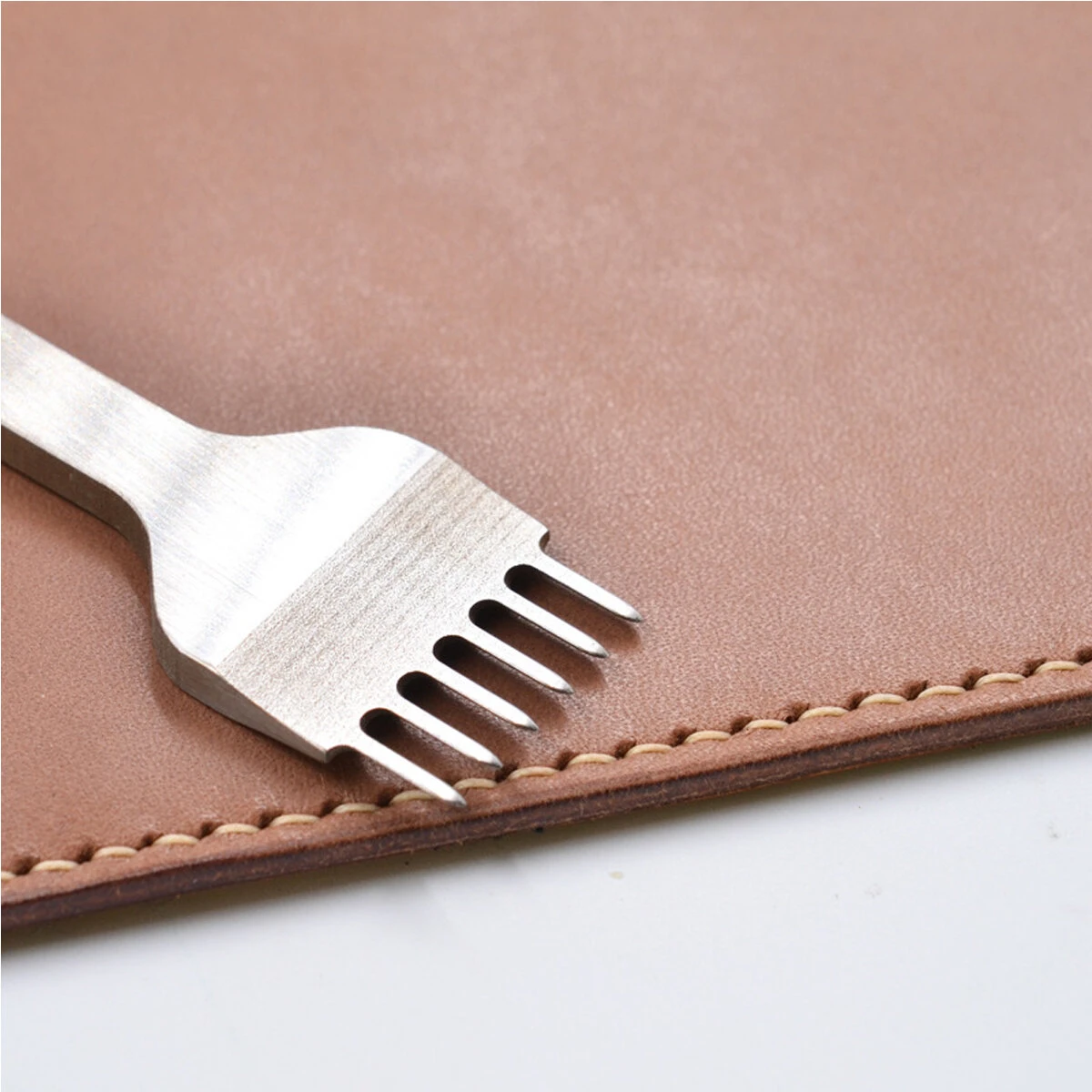 4Pcs Leather Hole Punch Tool Set - 3/4/5/6mm Sizes for DIY Craft Projects - Image 4