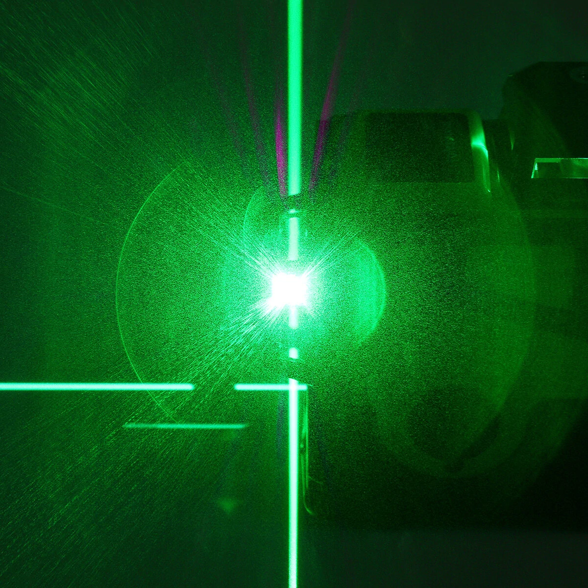 3D 12-Line Green Laser Level | Self-Leveling 360° Rotary Measure Tool - Image 3
