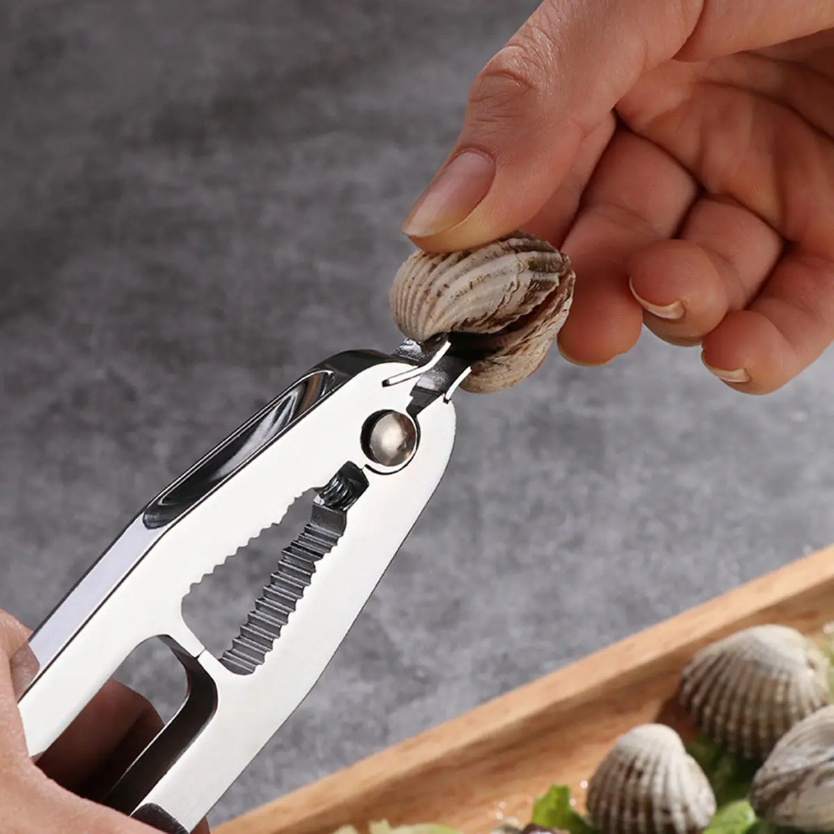 Multifunctional Clam Opener Plier - Seafood & Oyster Shucking Tool - Kitchen Clip - Image 4