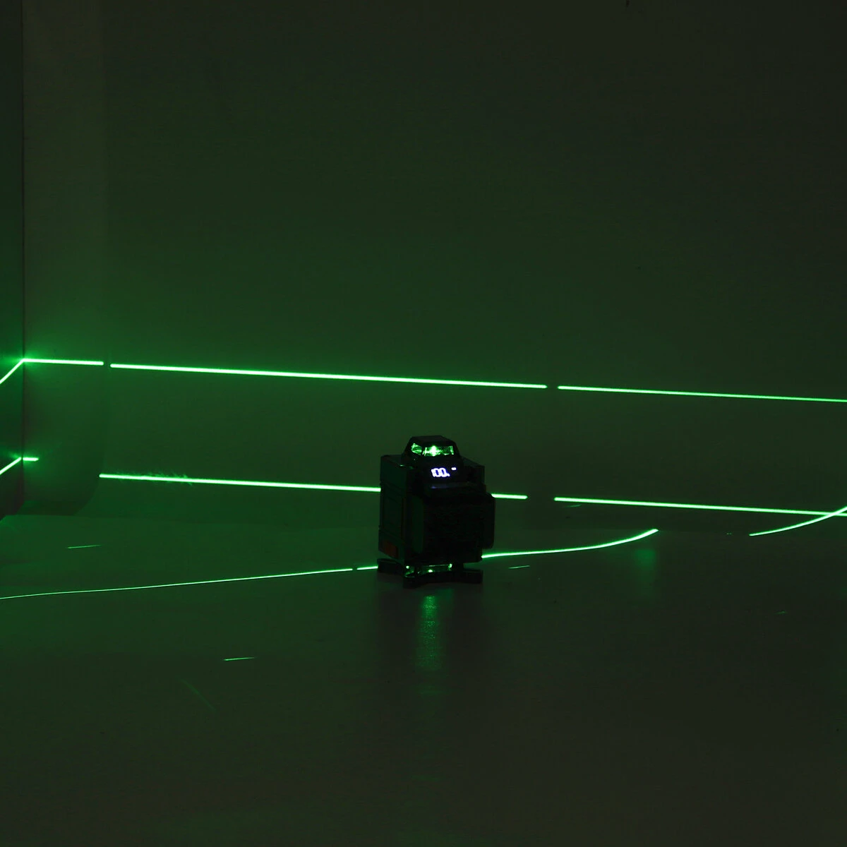110-220V 4D 16-Line Green Laser Level with Remote Control | Waterproof - Image 4