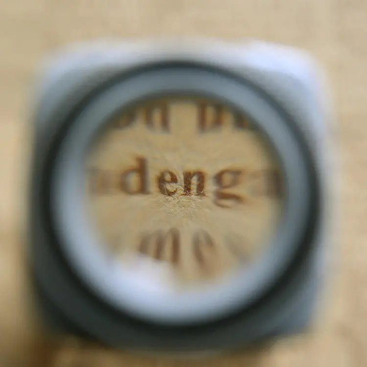 MG13100-1 Desktop Magnifier - 8x Magnification with High Quality ABS Lens - Image 2