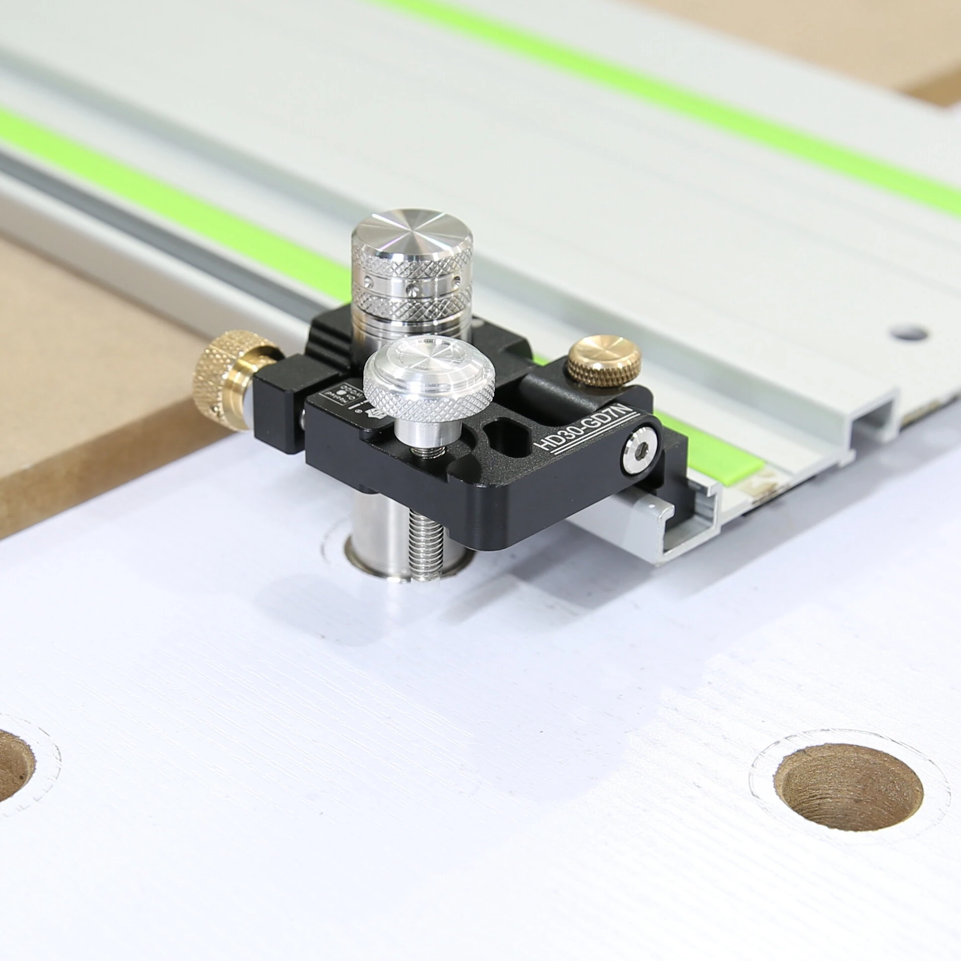 HONGDUI HD30-GD7N Folding Guide Rail Clamp | 2-Pack for MFT System & Router Table - Image 2