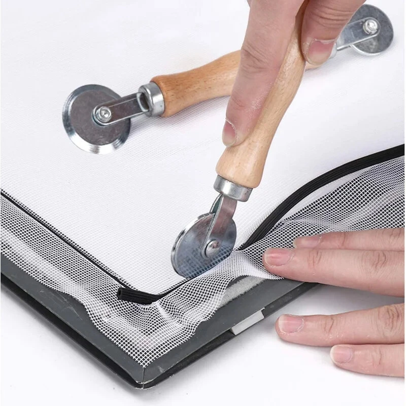 Wooden Handle Spline Roller Tool - 22cm Length 3.85cm Wheel for Screen Door & Window Installation - Image 4