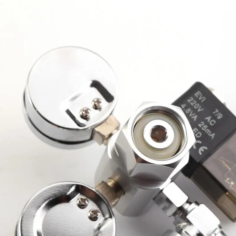 G5/8 CO2 Regulator with Solenoid Valve & Bubble Counter | Dual Gauge | 220V Auto Pressure - Image 5
