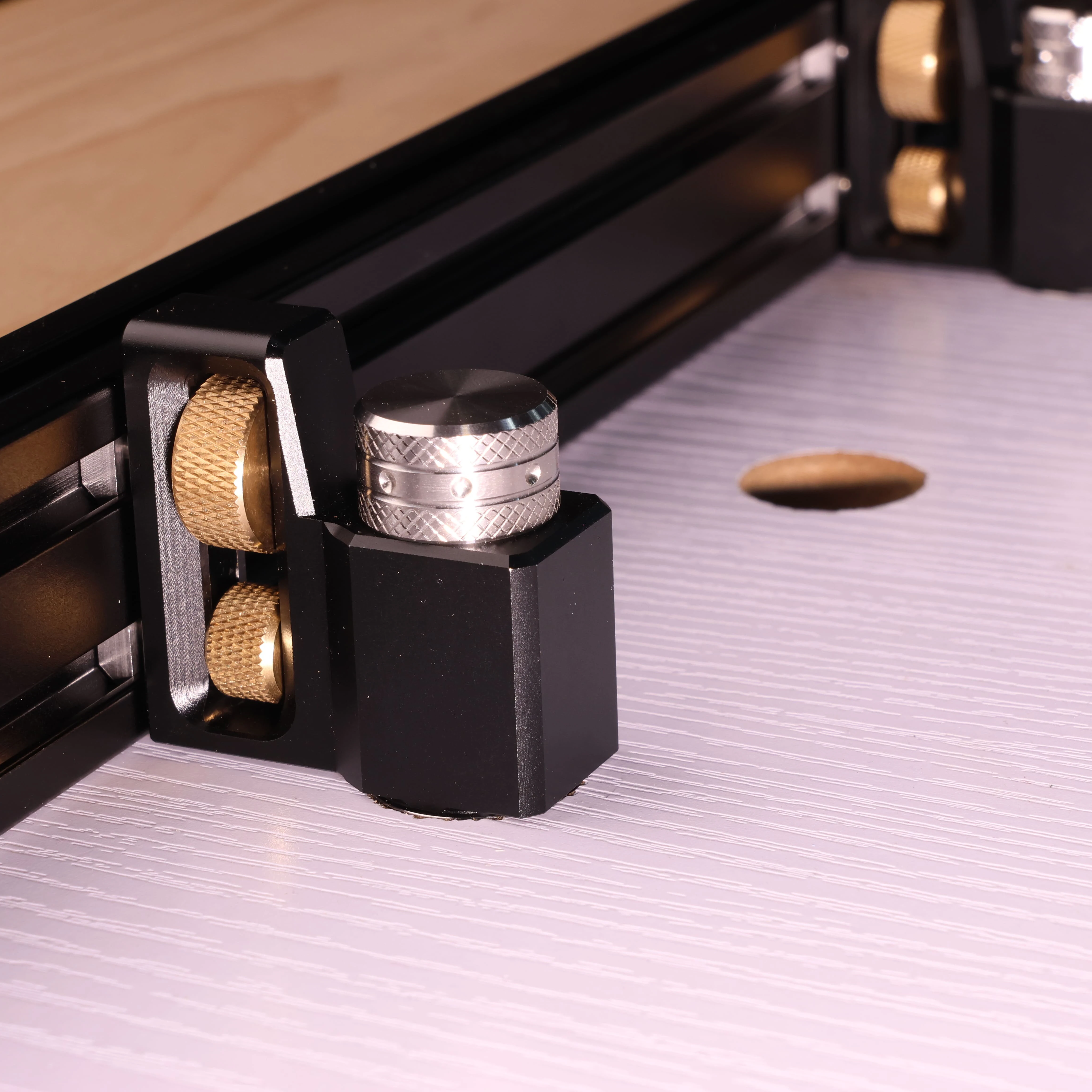 HONGDUI HD30-WL02 Fence Dog Set - Woodworking Bench Dog MFT System - Image 4