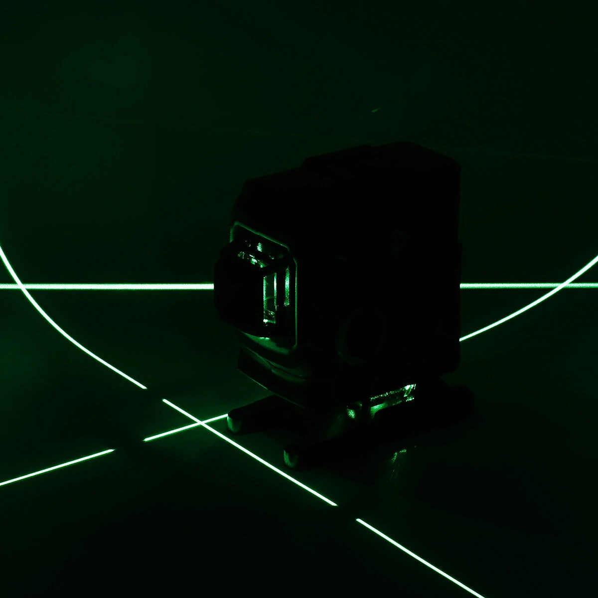 Green Light Laser Level - 3D 12 Line Self-Leveling | 360° Rotary Tool - Image 2