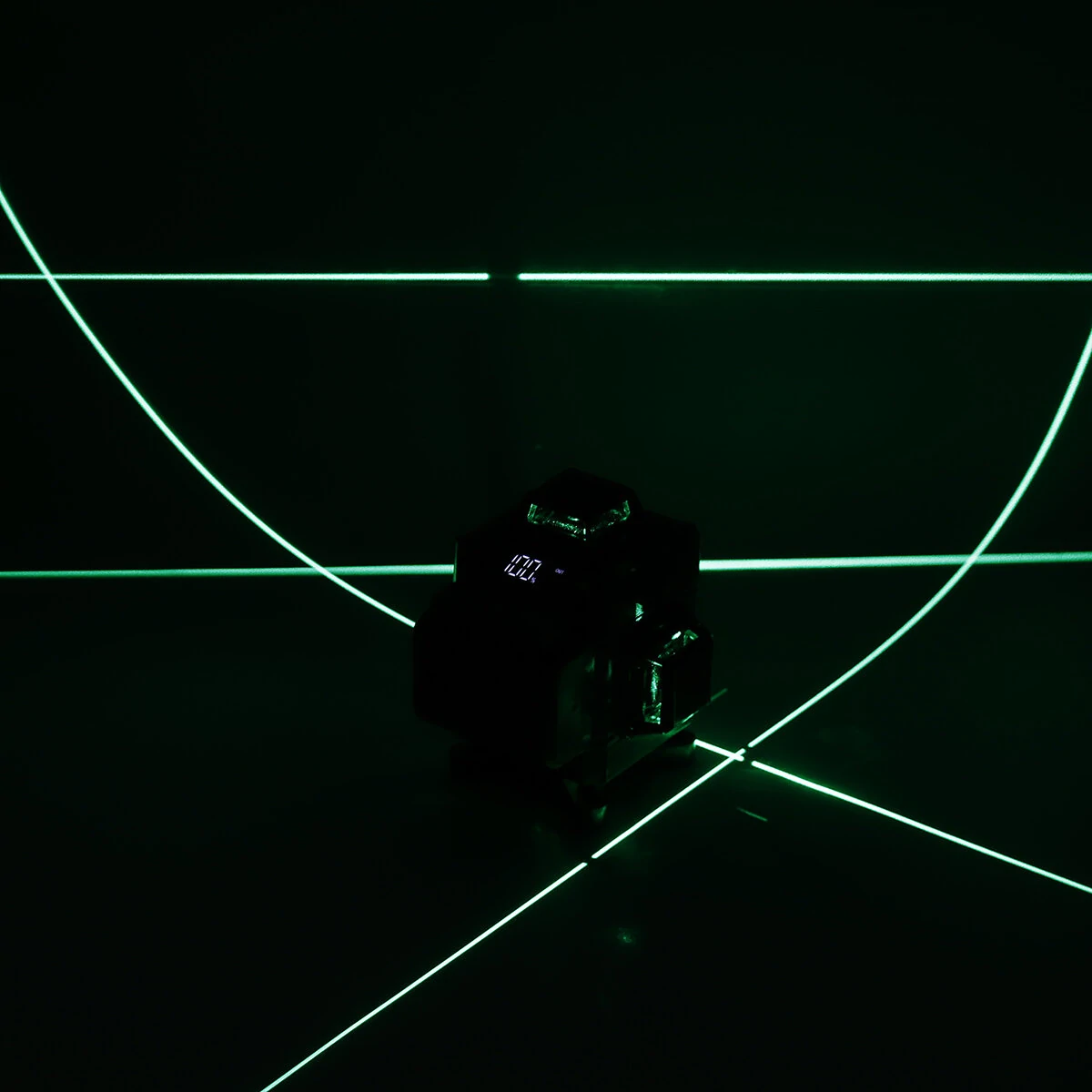 16 Line 4D Green Laser Level - Self-Leveling 360° Rotary Cross Line Tool - Image 2