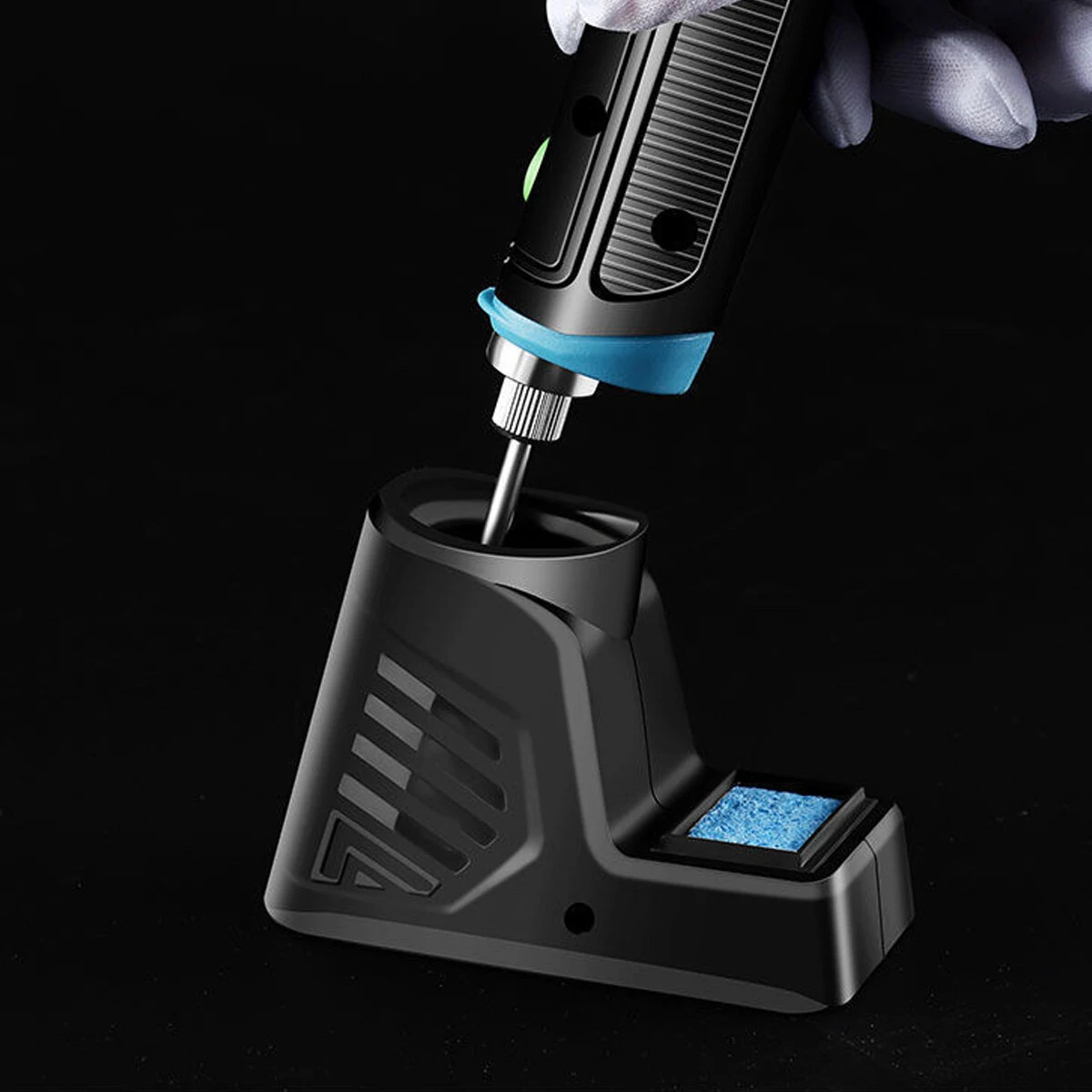 8W Cordless Soldering Iron - 4V Rechargeable Lithium Battery & Wireless Charging - Image 5