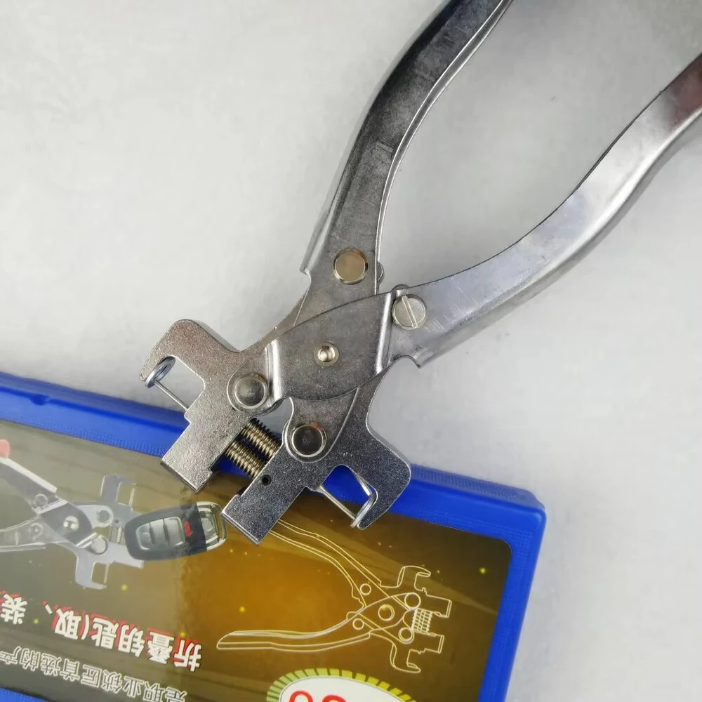 Car Key Disassembly Plier Tool - Replaceable 1.42mm & 1.57mm Pins - Magnetic White Steel - Image 5