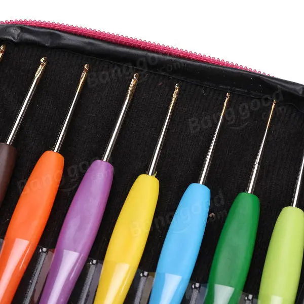 Boye Aluminium Crochet Hooks Set with Plastic Handle - Knitting Needles & Weave Kit - Image 3