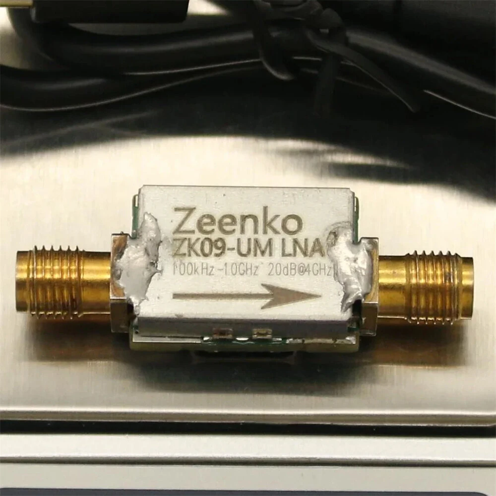 Zeenko UM Series Low Noise Amplifier - 20dB Gain, 100kHz-10GHz, USB-C - Image 3