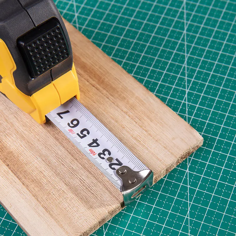 Mini Pocket Tape Measure Key Chain - 5M Retractable Self-Locking Ruler - Image 4