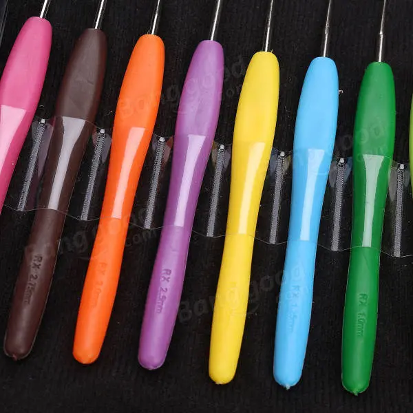 Boye Aluminium Crochet Hooks Set with Plastic Handle - Knitting Needles & Weave Kit - Image 4