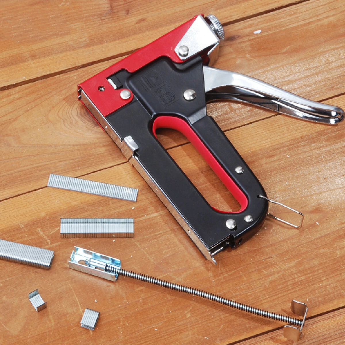 Heavy Duty 3-in-1 Staple Gun Kit | 600 Nails | Upholstery Stapler Tacker Hand Tool - Image 5