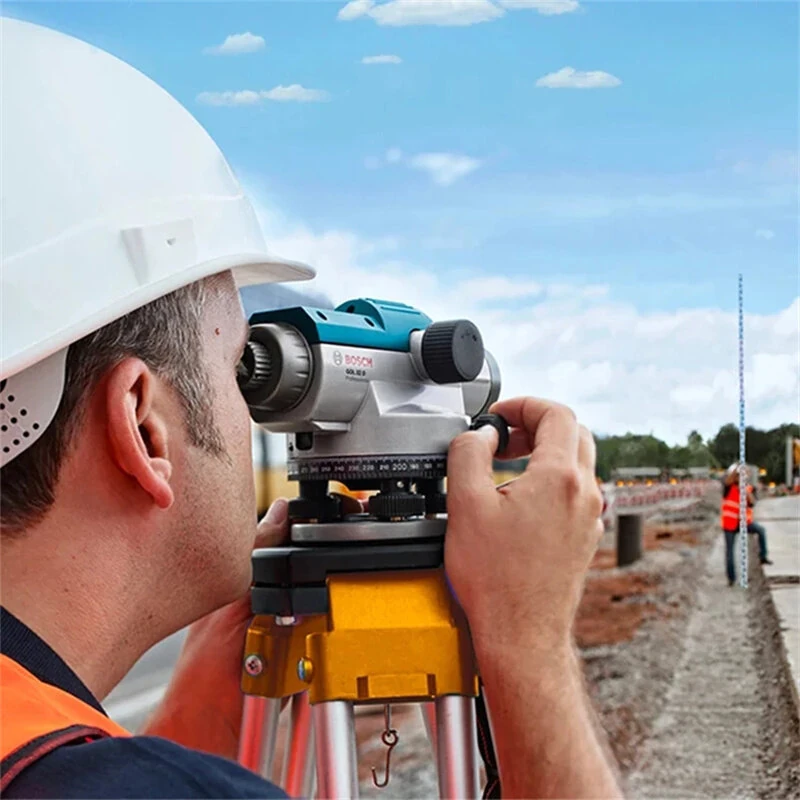GOL32D Optical Level | 32x Magnification, 120m Range | IP54 Dust & Splash Resistant - Image 4