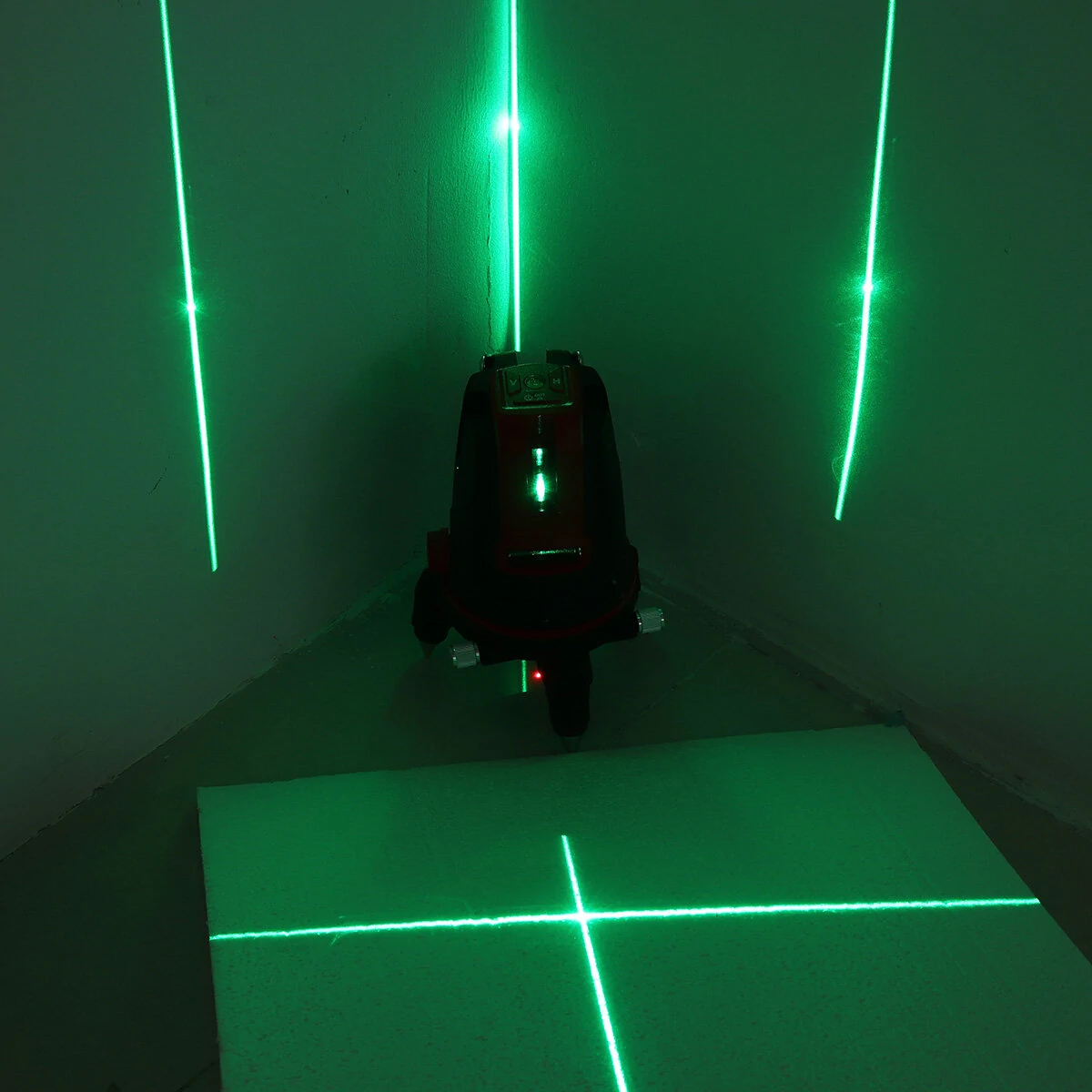 360° Rotatable Laser Level - Self-Leveling Green Light - 2/3/5 Lines | Horizontal & Vertical - Image 5