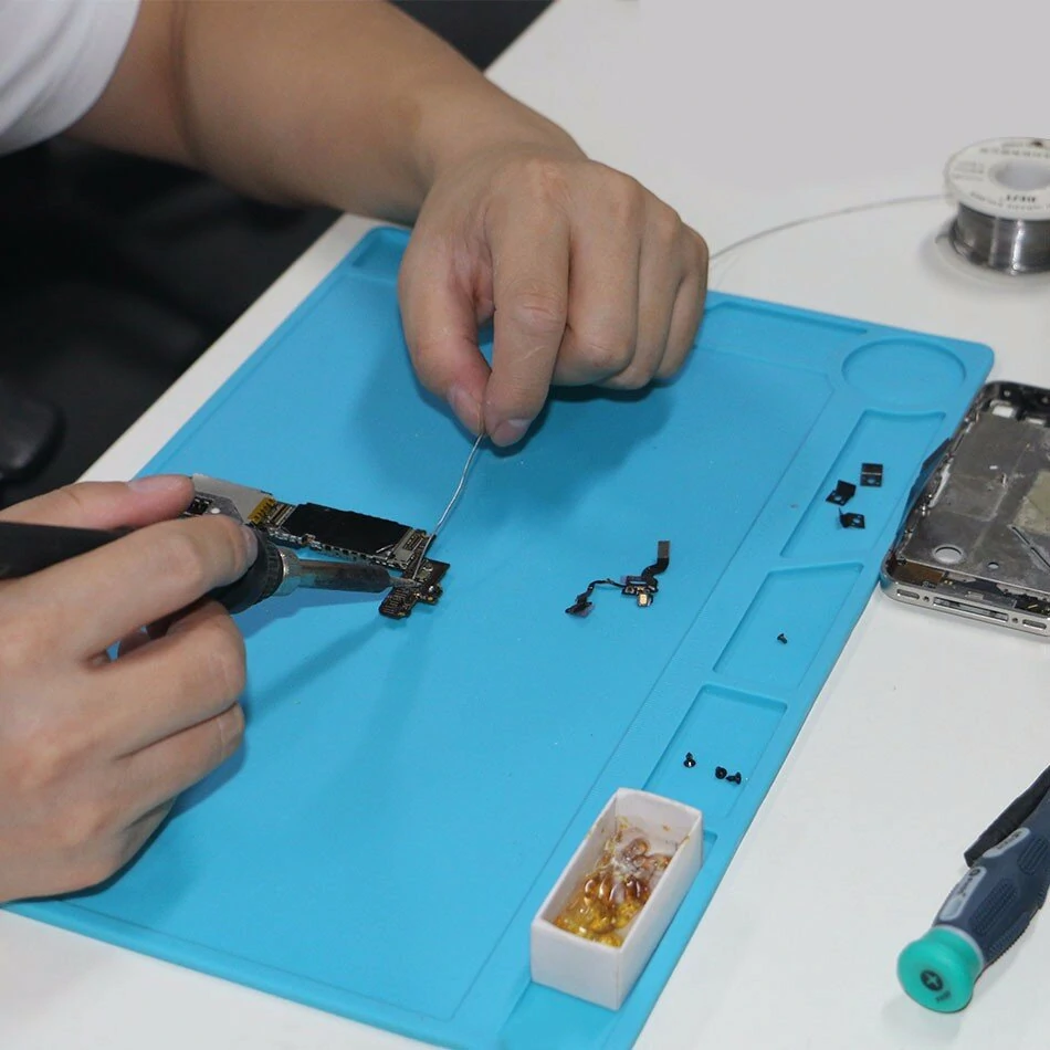 DANIU 34x23cm Heat Resistant Silicone Pad | BGA Soldering Repair Station Mat